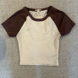 Full Tilt Short-Sleeve Raglan Tee in Cream and Brown